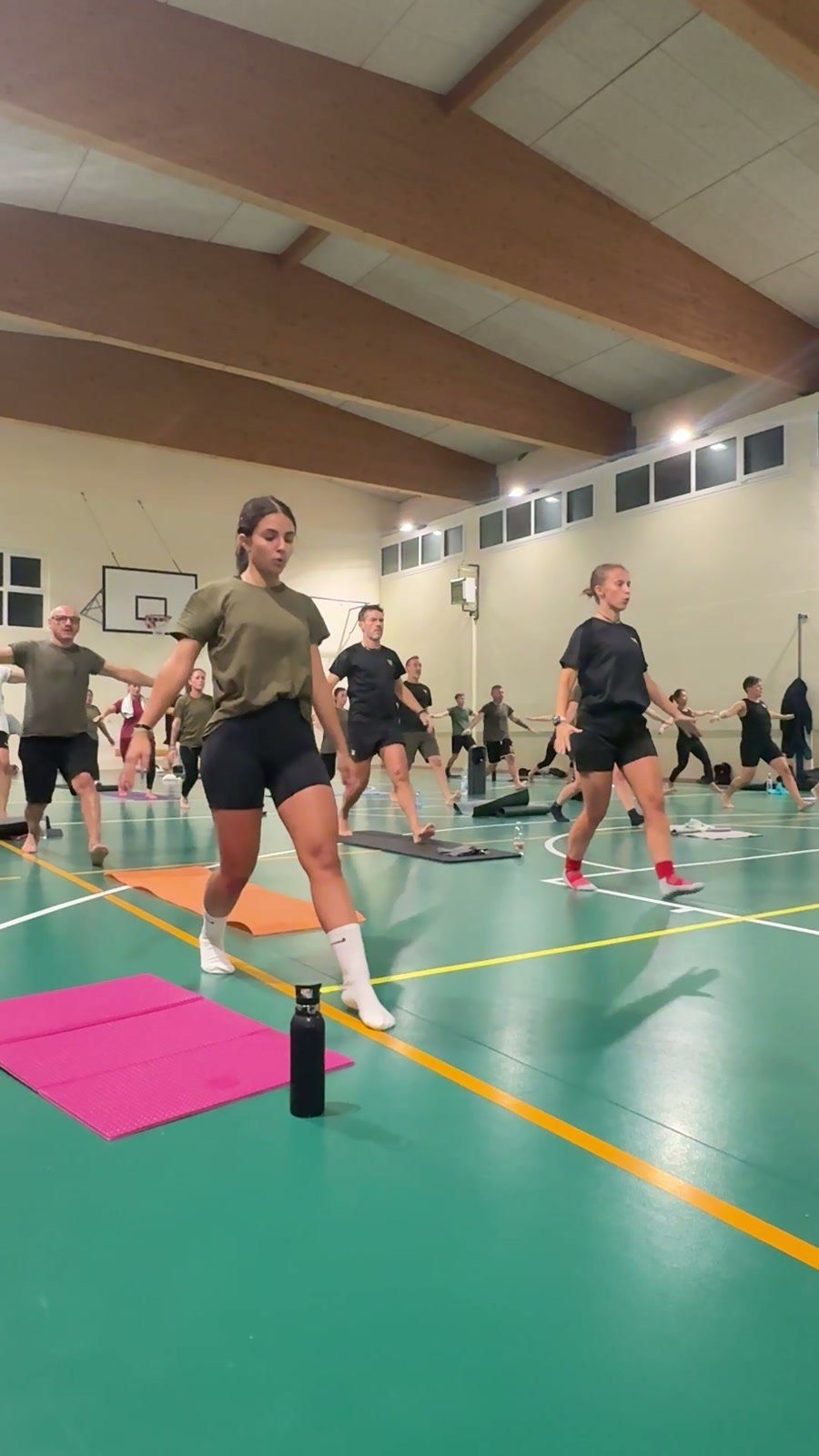 Il gruppo in movimento in palestra, GDM Malnate